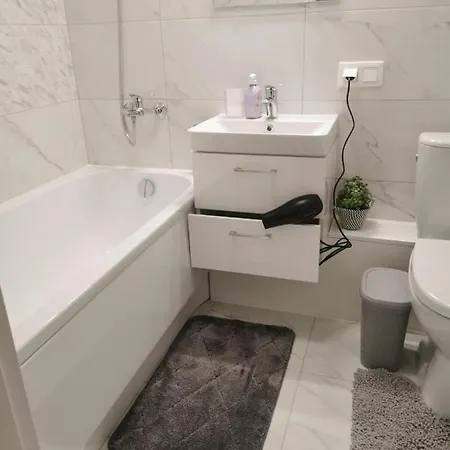 דירה Modern Debreceno, Self-check-in, Free Parking קלייפדה